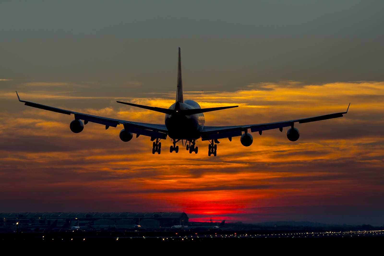 Flight to Asutralia